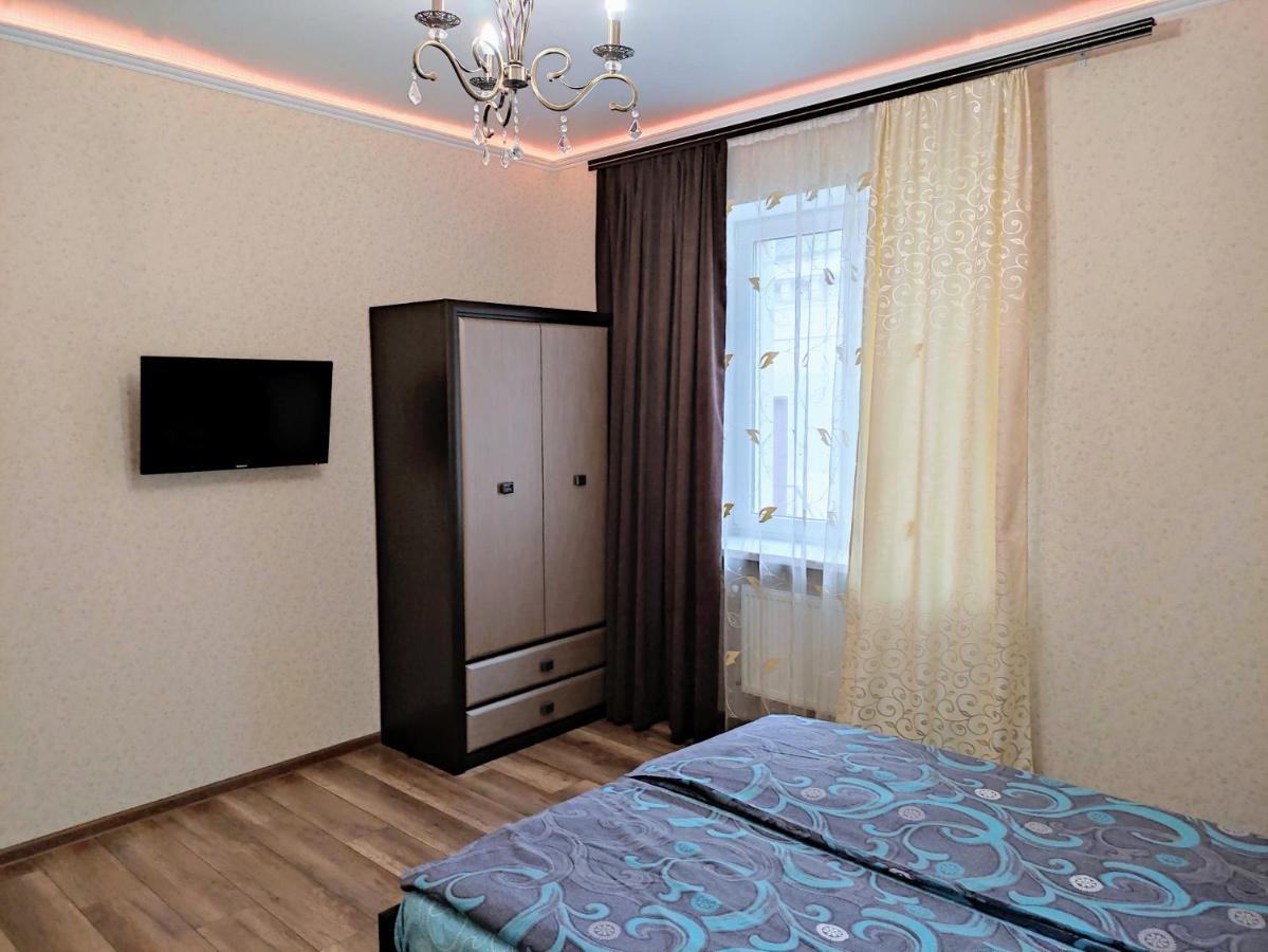 Apartment двокімнатні в центрі міста на ерусалимці поруч з фонтаном рошен *